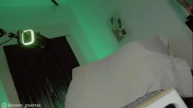 Image 2 of heaven_puertas Stream on Chaturbate on 12 days ago