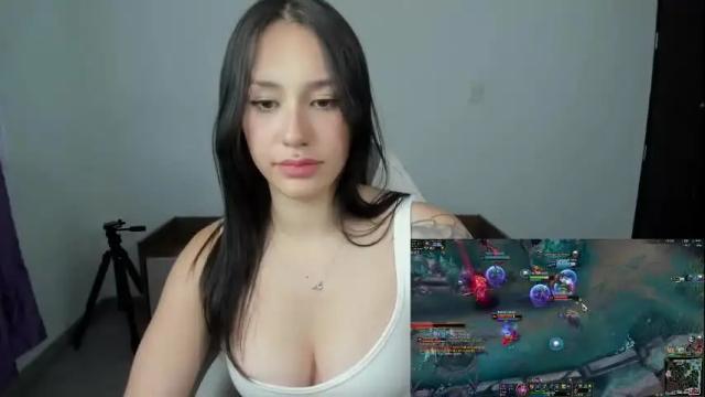Image 2 of heavenly_soul Stream on Chaturbate on 1 month ago
