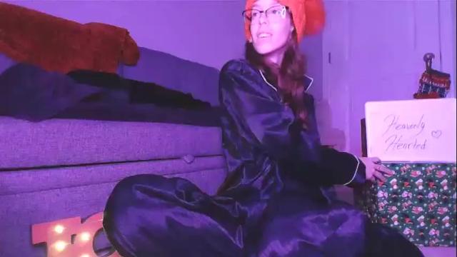 Image 3 of heavenlyhearted Stream on Chaturbate on 17 months ago