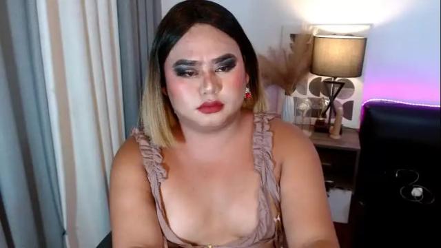 Image 8 of heavenlyhugecock Stream on Chaturbate on 1 month ago