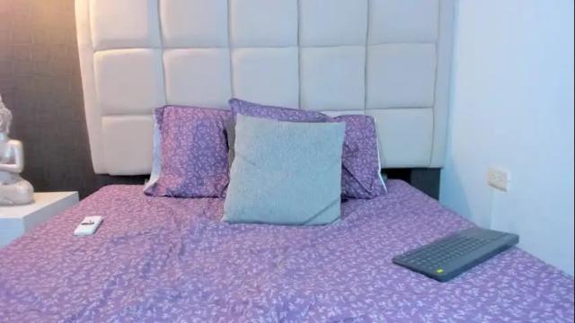 Image 12 of hecate1_ Stream on Chaturbate on 12 days ago