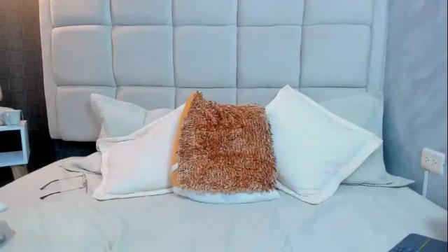 Image 6 of hecate1_ Stream on Chaturbate on 19 days ago