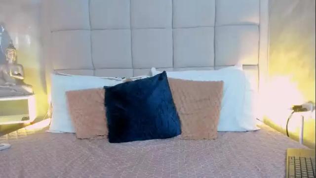 Image 8 of hecate1_ Stream on Chaturbate on 23 days ago