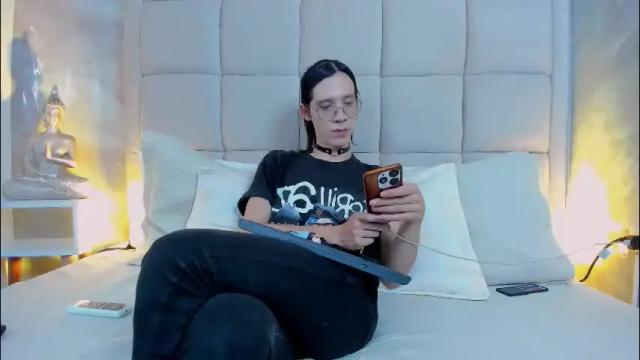 Image 2 of hecate1_ Stream on Chaturbate on 2 days ago