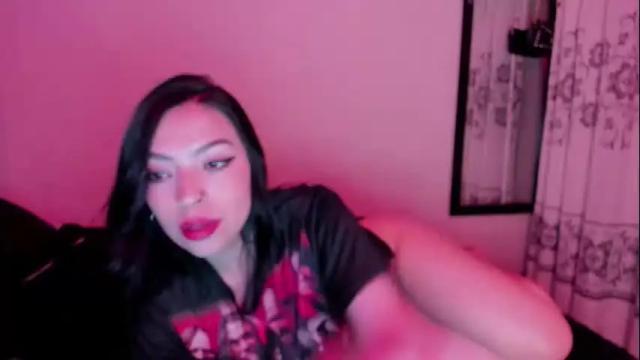 Image 10 of hecate_and_crow Stream on Chaturbate on 7 months ago