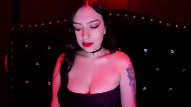 Image 7 of hecate_and_crow Stream on Chaturbate on 2 months ago