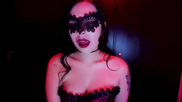 Image 10 of hecate_and_crow Stream on Chaturbate on 2 months ago