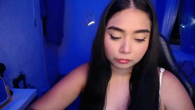 Image 3 of heetsah Stream on Chaturbate on 5 months ago