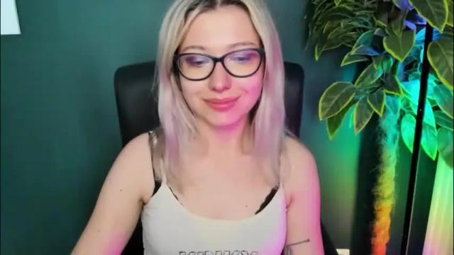 Image 8 of heidi_pleasure Stream on Chaturbate on 2 months ago