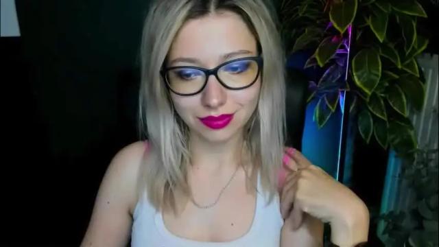 Image 7 of heidi_pleasure Stream on Chaturbate on 2 months ago
