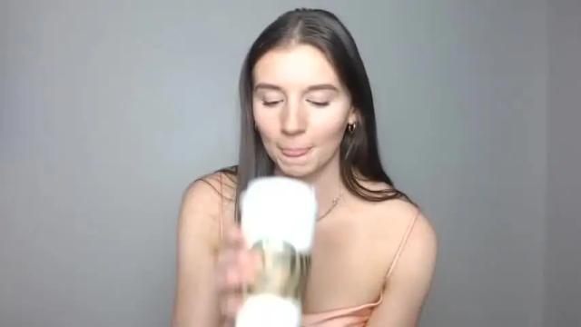 Image 7 of heidihotte Stream on Chaturbate on 13 months ago