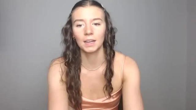 Image 2 of heidihotte Stream on Chaturbate on 13 months ago