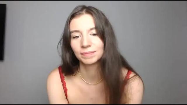 Image 3 of heidihotte Stream on Chaturbate on 13 months ago