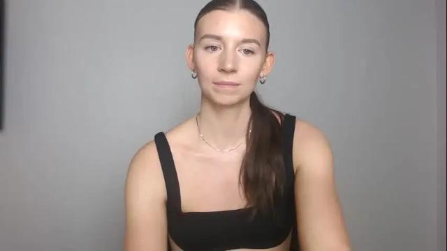 Image 4 of heidihotte Stream on Chaturbate on 13 months ago
