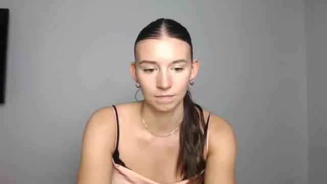 Image 7 of heidihotte Stream on Chaturbate on 13 months ago