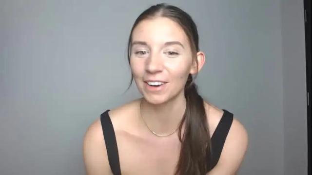 Image 11 of heidihotte Stream on Chaturbate on 12 months ago