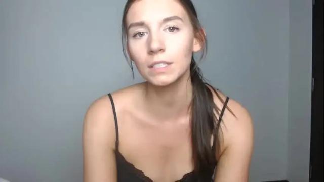 Image 12 of heidihotte Stream on Chaturbate on 12 months ago