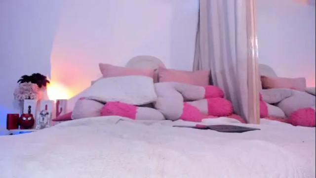 Image 8 of heidimountain Stream on Chaturbate on 4 days ago