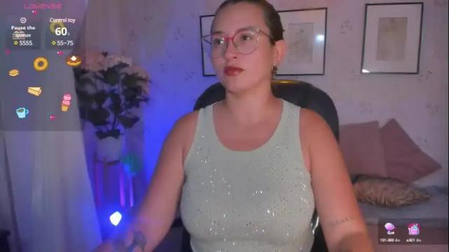 Image 3 of heidishayk Stream on Chaturbate on 2 months ago