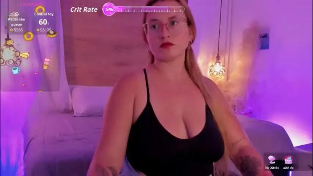 Image 2 of heidishayk Stream on Chaturbate on 22 days ago