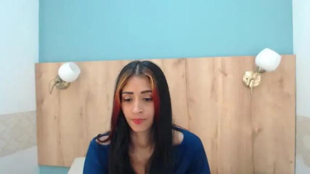 Image 3 of heidy_bell Stream on Chaturbate on 20 months ago