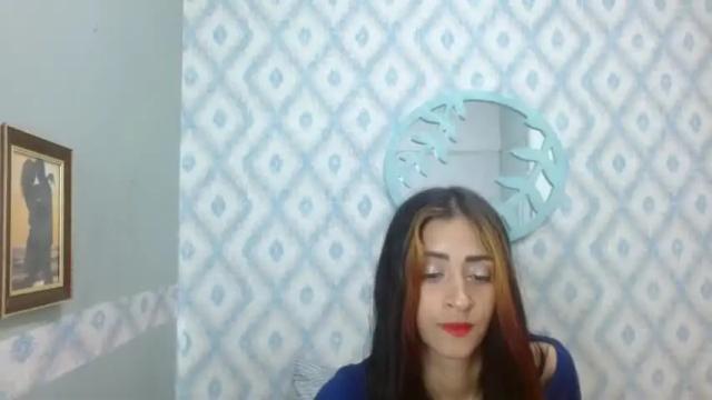 Image 2 of heidy_bell Stream on Chaturbate on 19 months ago