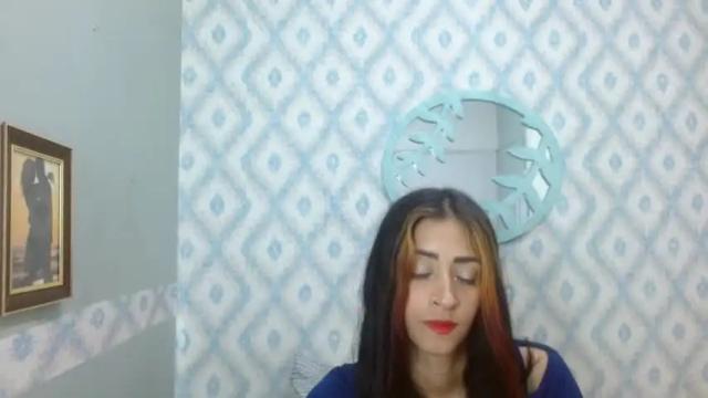 Image 3 of heidy_bell Stream on Chaturbate on 19 months ago