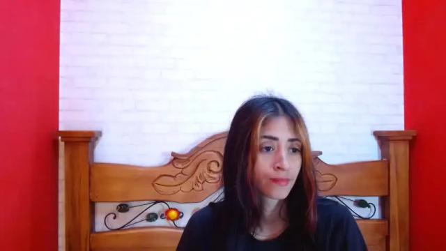 Image 2 of heidy_bell Stream on Chaturbate on 19 months ago