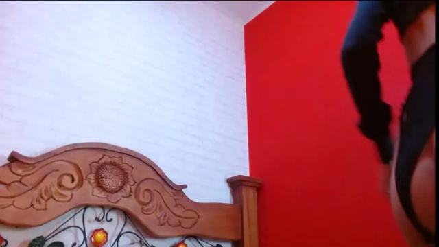 Image 11 of heidy_bell Stream on Chaturbate on 18 months ago