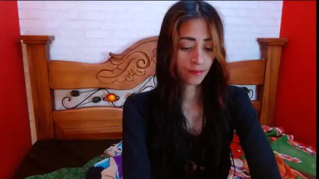 Image 4 of heidy_bell Stream on Chaturbate on 18 months ago