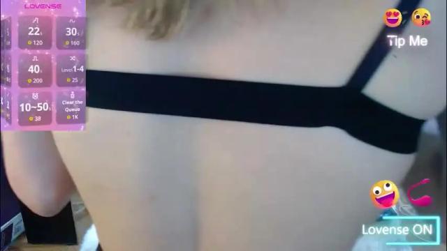 Image 8 of heidy_sweetts Stream on Chaturbate on 22 days ago