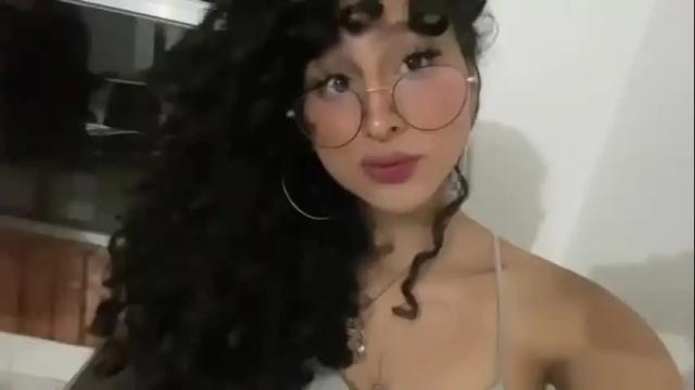 Image 7 of heka_prudence Stream on Chaturbate on 2 months ago