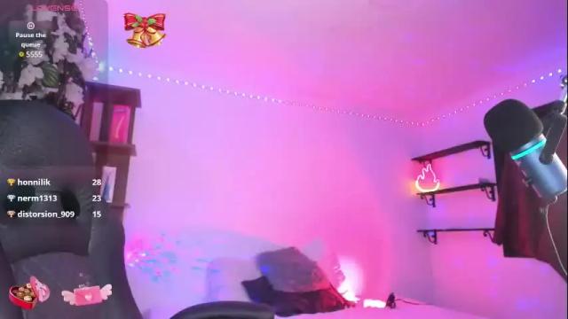 Image 12 of heka_prudence Stream on Chaturbate on 28 days ago
