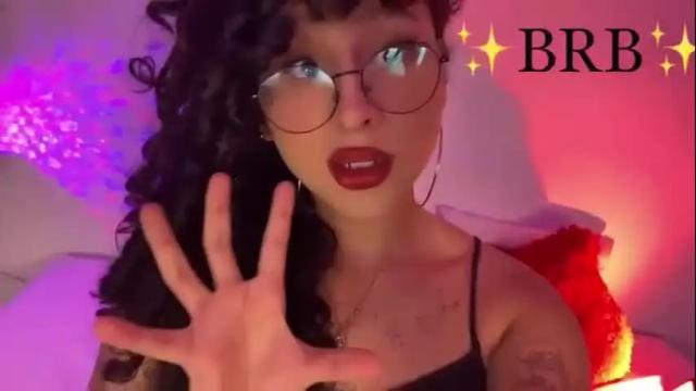 Image 12 of heka_prudence Stream on Chaturbate on 19 days ago