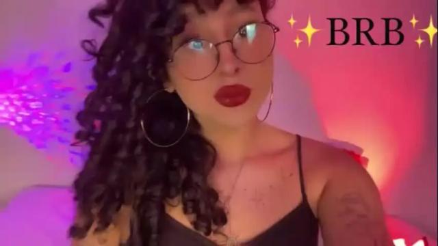 Image 7 of heka_prudence Stream on Chaturbate on 17 days ago