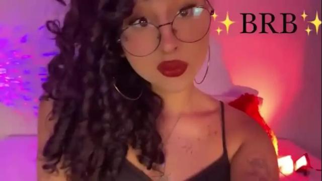 Image 12 of heka_prudence Stream on Chaturbate on 4 days ago