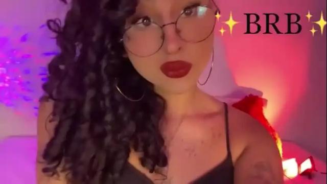 Image 4 of heka_prudence Stream on Chaturbate on 2 days ago