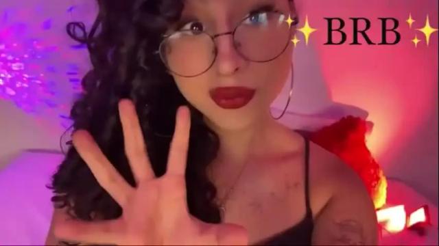 Image 4 of heka_prudence Stream on Chaturbate on 2 months ago