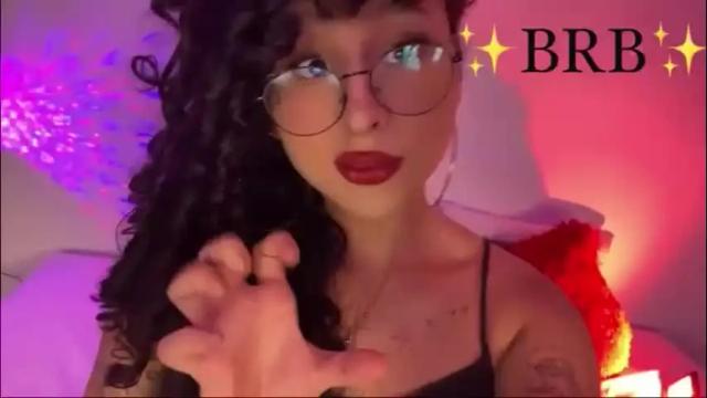 Image 3 of heka_prudence Stream on Chaturbate on 1 month ago