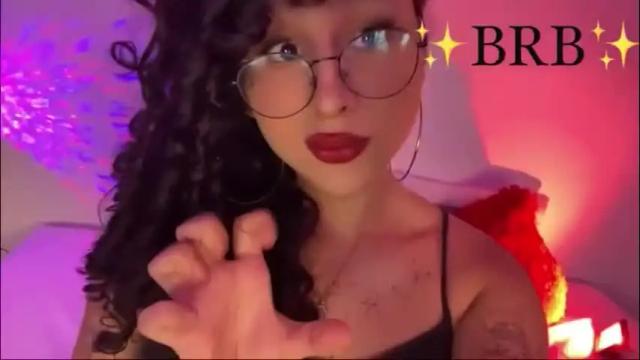 Image 12 of heka_prudence Stream on Chaturbate on 29 days ago