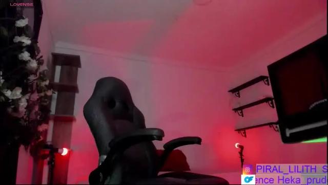 Image 2 of heka_prudence Stream on Chaturbate on 1 month ago