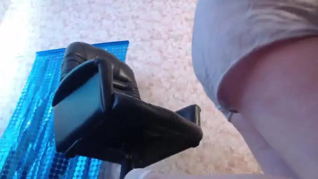 Image 2 of helen_bee Stream on Chaturbate on 13 months ago
