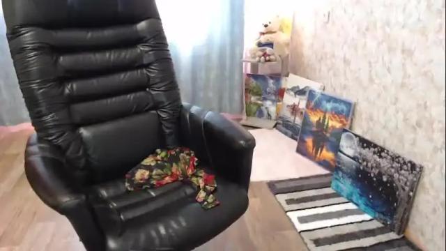 Image 11 of helen_bee Stream on Chaturbate on 28 days ago