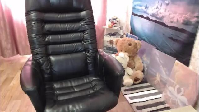 Image 2 of helen_bee Stream on Chaturbate on 2 months ago