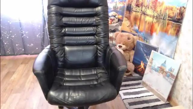 Image 12 of helen_bee Stream on Chaturbate on 6 days ago