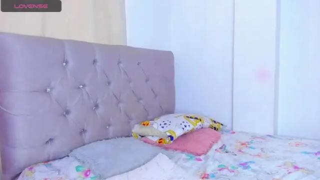 Image 6 of helen_dvari_ Stream on Chaturbate on 14 months ago