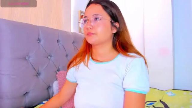 Image 7 of helen_dvari_ Stream on Chaturbate on 13 months ago