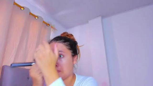 Image 6 of helen_dvari_ Stream on Chaturbate on 13 months ago