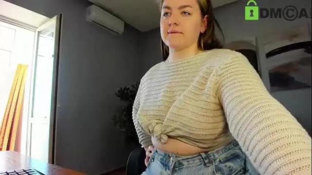 Image 4 of helen_elliot Stream on Chaturbate on 1 month ago