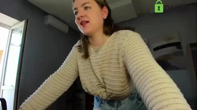 Image 8 of helen_elliot Stream on Chaturbate on 1 month ago